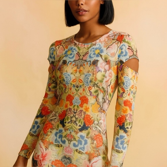 ALEXANDER MCQUEEN Slash Sleeve Kaleidoscope Floral Print Top - Picture 1 of 15